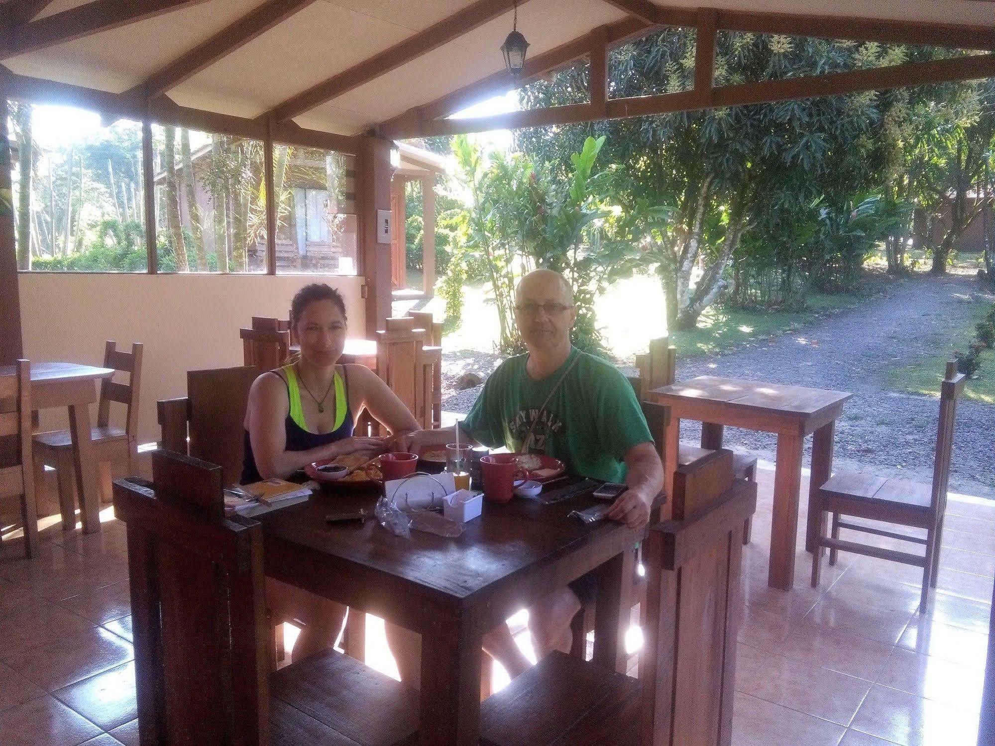 Paraiso Volcano Lodge Guayabo  Экстерьер фото