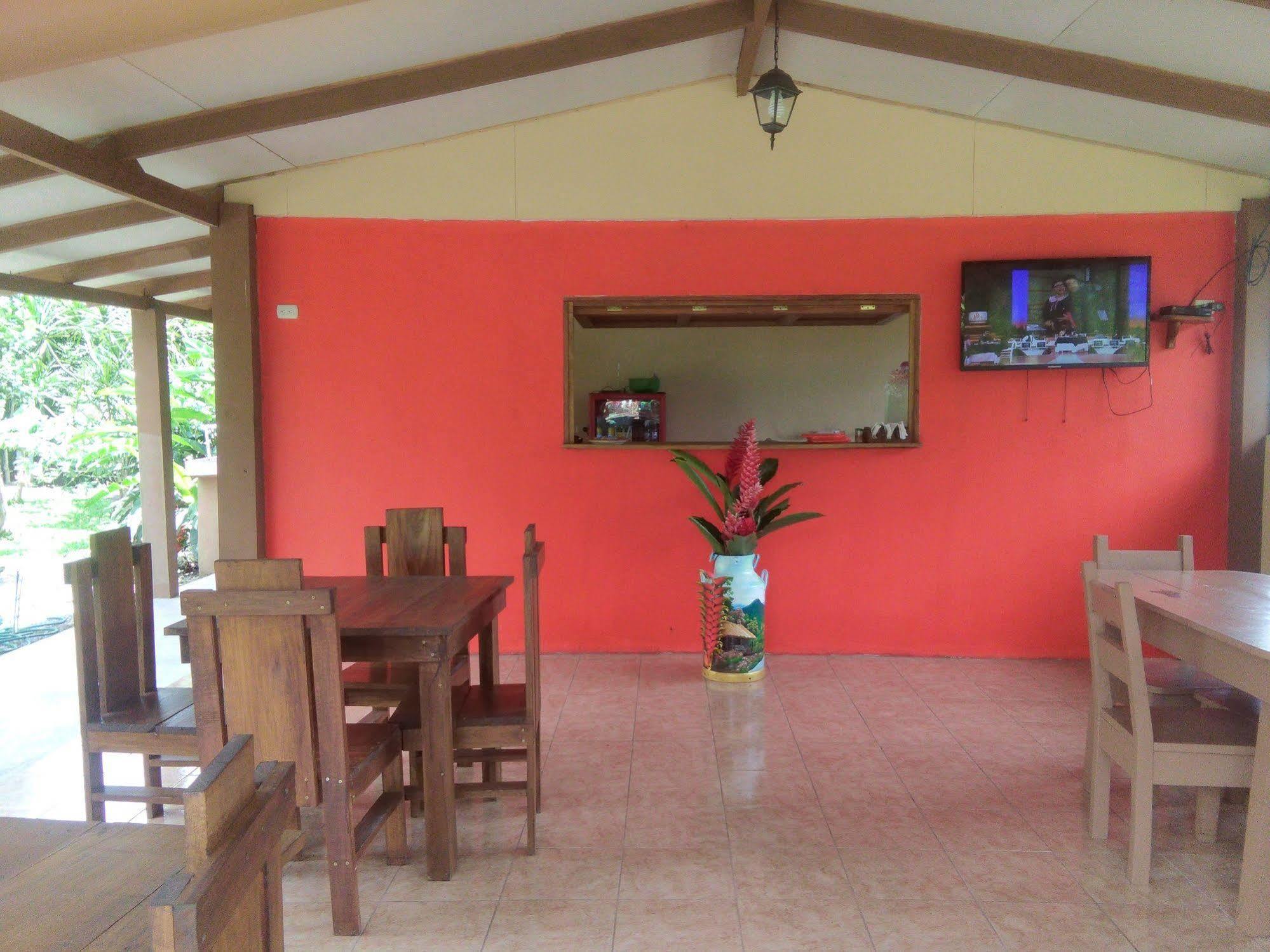 Paraiso Volcano Lodge Guayabo  Экстерьер фото