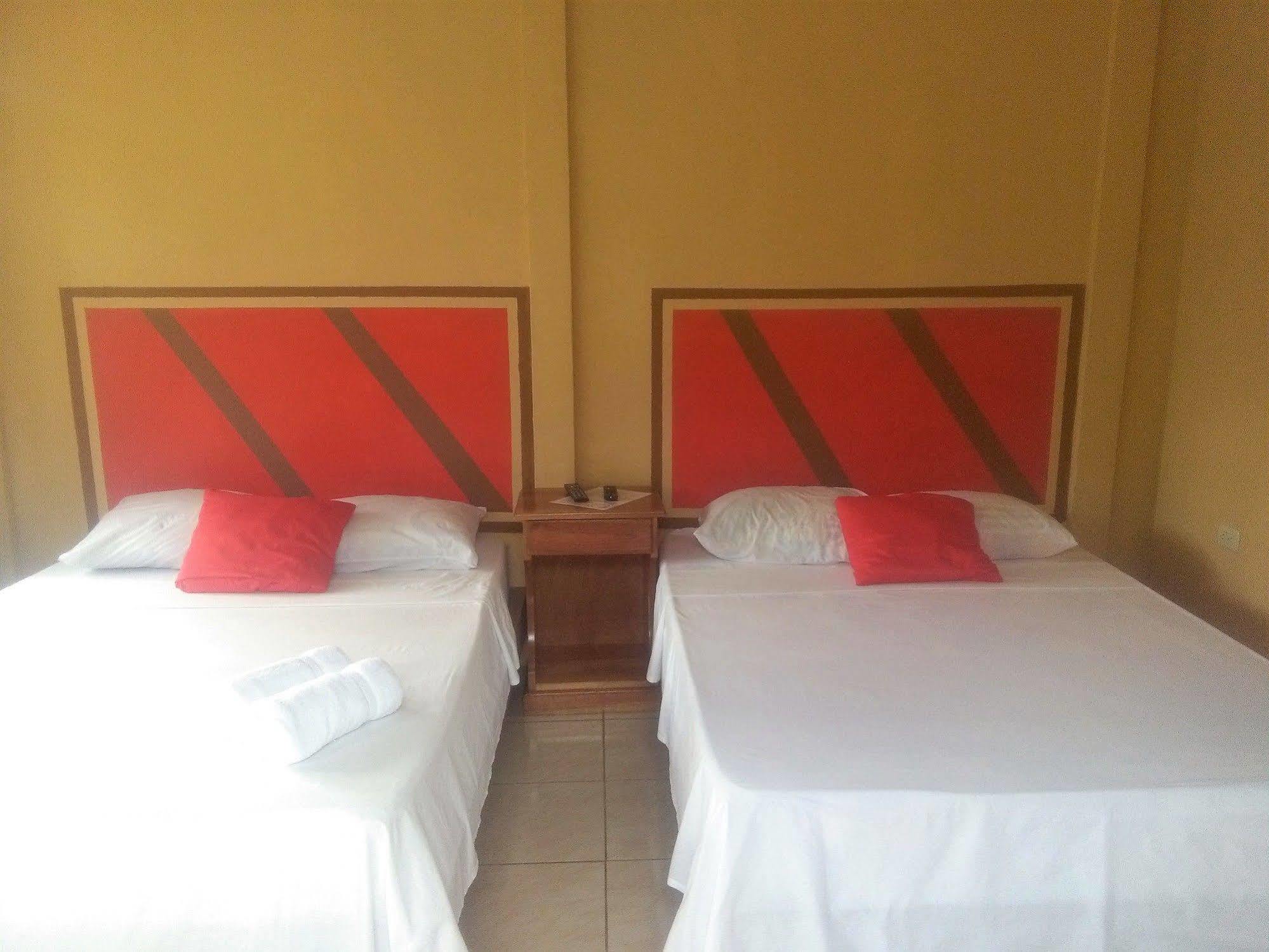 Paraiso Volcano Lodge Guayabo  Экстерьер фото